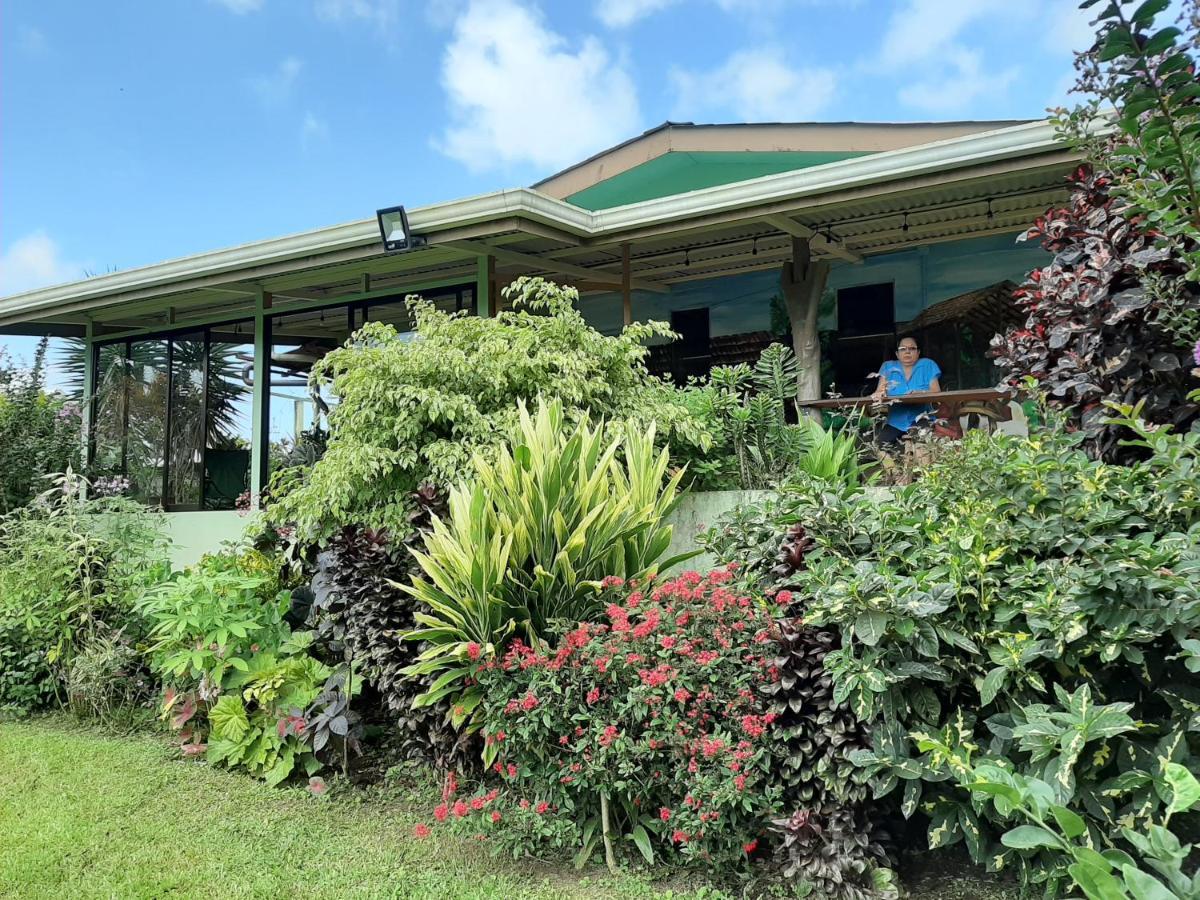 Marita'S Bed And Breakfast Nuevo Arenal Exterior foto