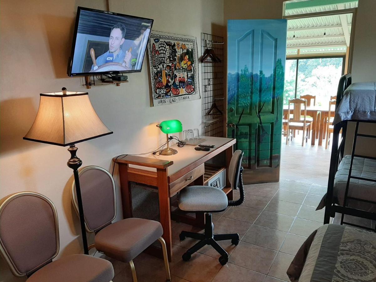 Marita'S Bed And Breakfast Nuevo Arenal Exterior foto
