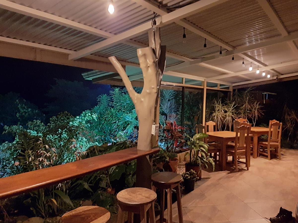 Marita'S Bed And Breakfast Nuevo Arenal Exterior foto